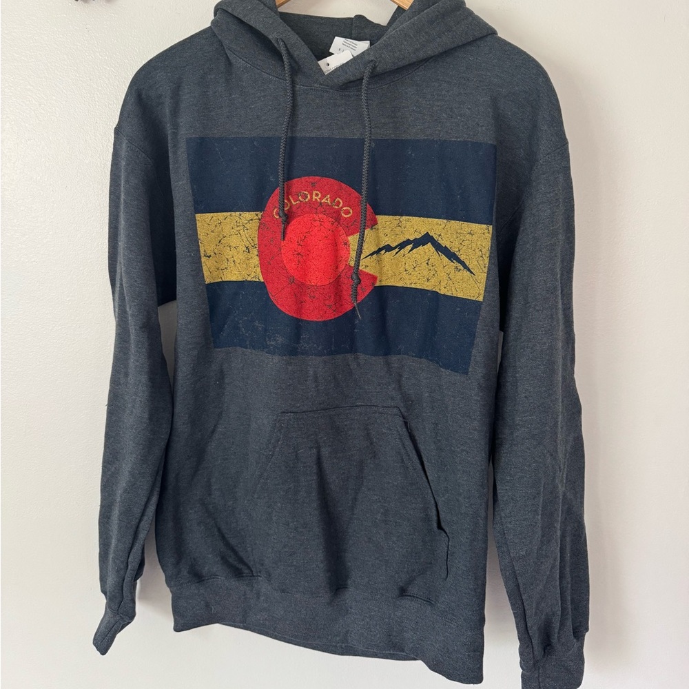 NWT ✨ Johnson’s Corner Gildan Antique Colorado Hoodie